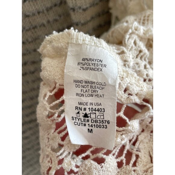 Blu-Pepper Womens Striped Lace Accent Top Size M - Picture 4 of 11